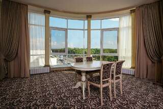 Гостиница Zion Краснодар Двухкомнатный номер категории  "ЛЮКС"-4