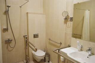 Гостиница Zion Краснодар Номер для людей с ограниченными возможностями-3